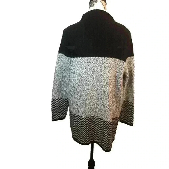 Chico’s 0P Small Petite Black Gray Marled Open Knit Sweater - Picture 2 of 4